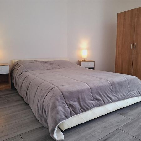 Le Gai Pinson Villa Beausaint ภายนอก รูปภาพ