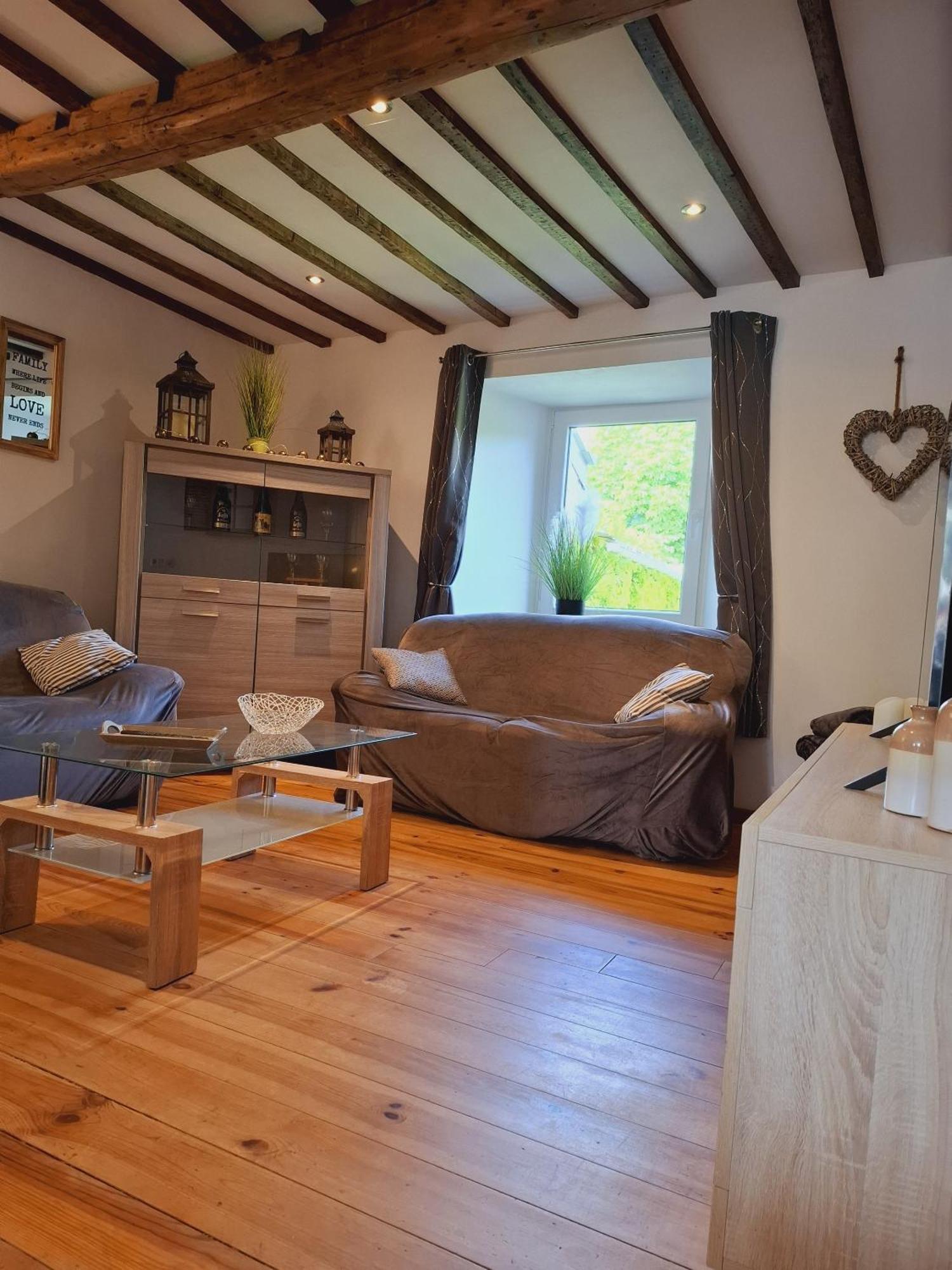 Le Gai Pinson Villa Beausaint ภายนอก รูปภาพ